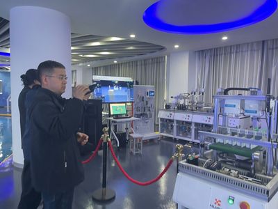 吴小平副院长一行赴苏州研讨微纳与智能制造教育部工程研究中心建设规划